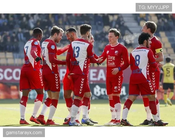 乌德勒支战术革新显成效，球队状态回暖引期待