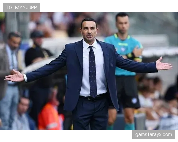 佛罗伦萨主帅战术奏效,球队状态回升豪取连胜 佛罗伦萨主帅战术奏效,球队状态回升豪取连胜